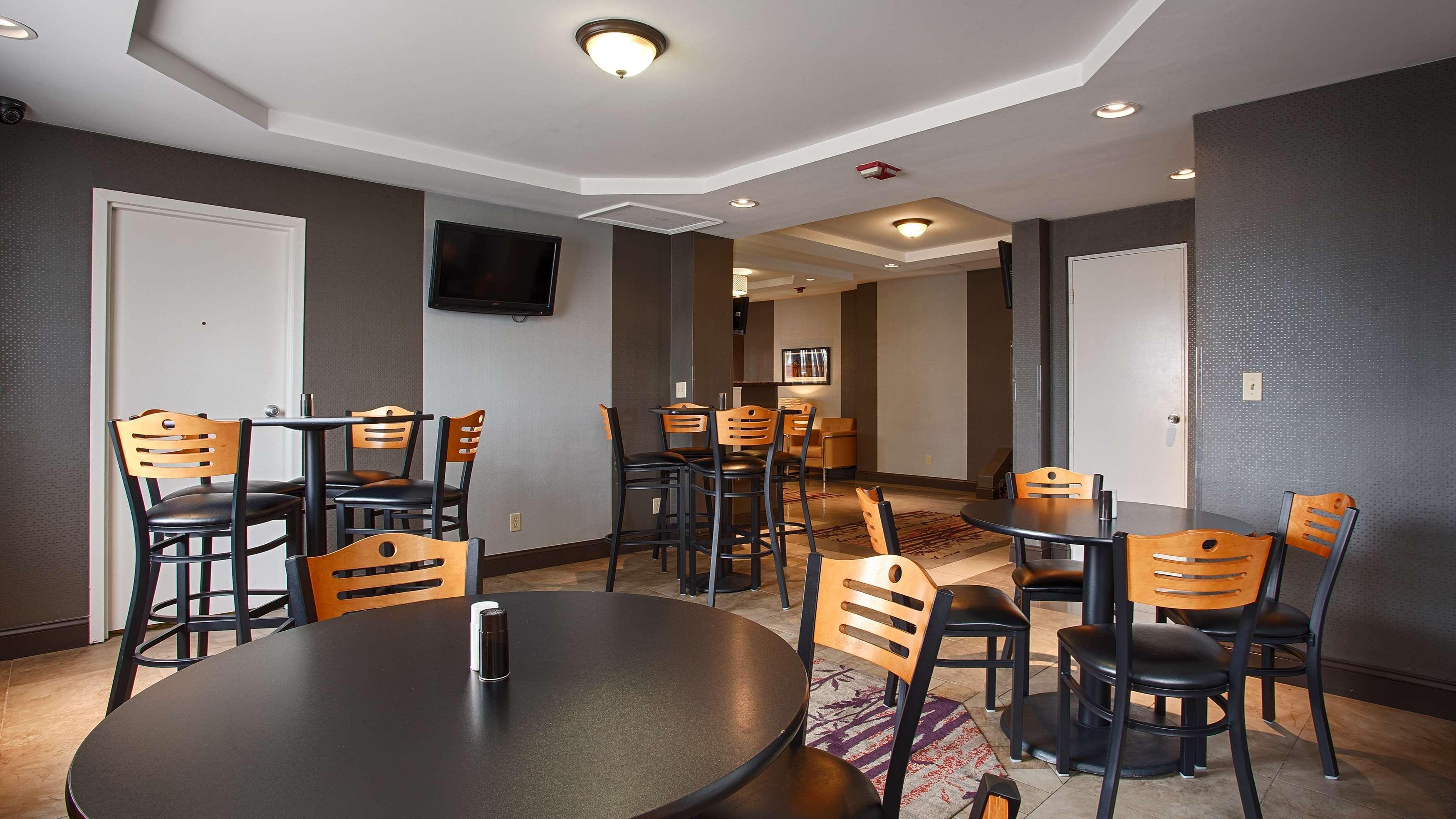 Best Western Inn At The Rochester Airport Esterno foto