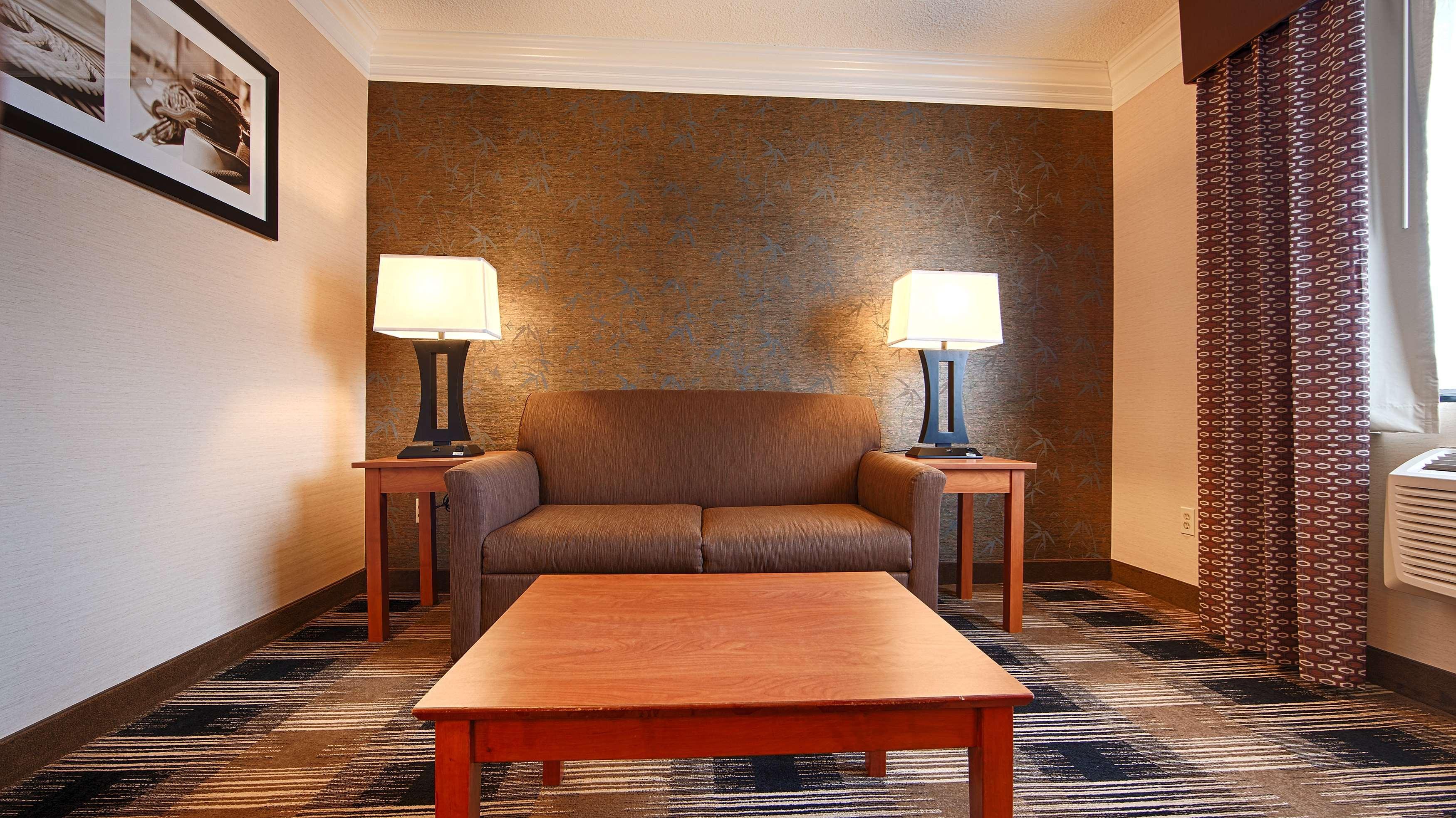 Best Western Inn At The Rochester Airport Esterno foto