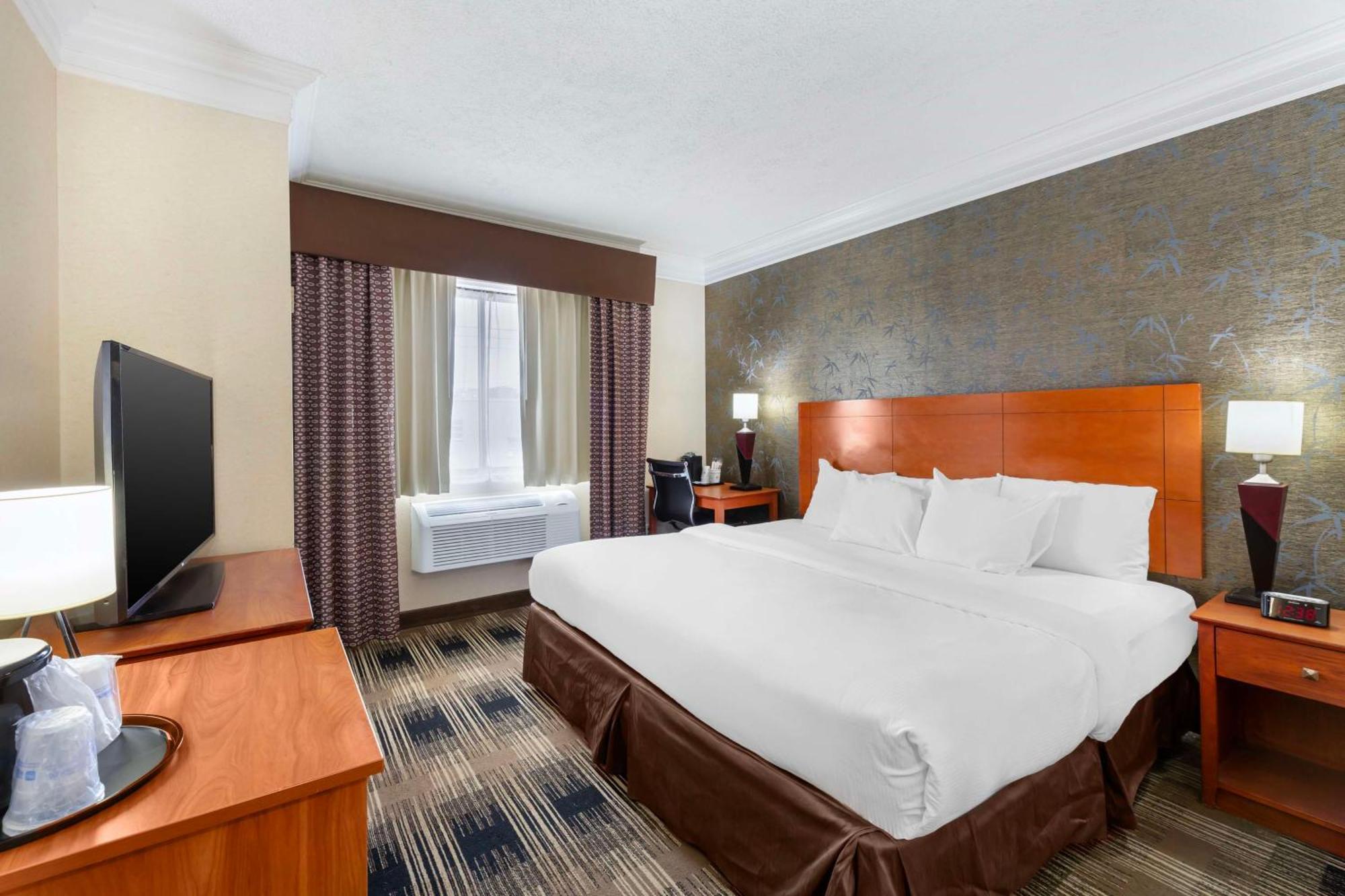 Best Western Inn At The Rochester Airport Esterno foto